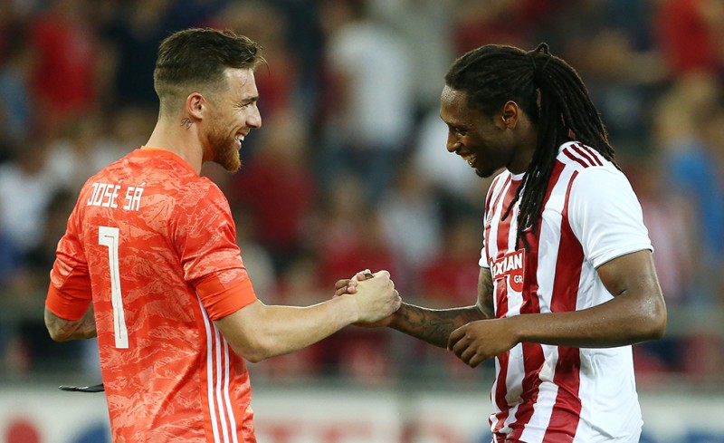 Δύο ηχηρές αποχωρήσεις στον Ολυμπιακό