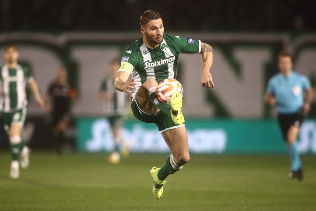 Γι' αυτό πλακώθηκαν Αλμέιδα και Σένκεφελντ!