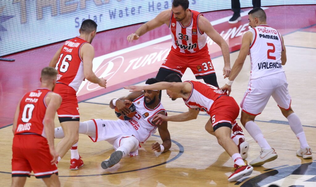Novibet: Βαλένθια – Ολυμπιακός και φουλ δράση στη Euroleague με ειδικά στοιχήματα