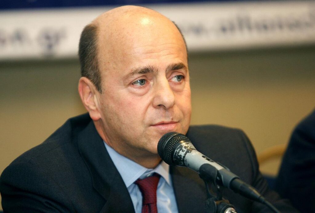 Υπογράφει με δύο Έλληνες ο Αλαφούζος!