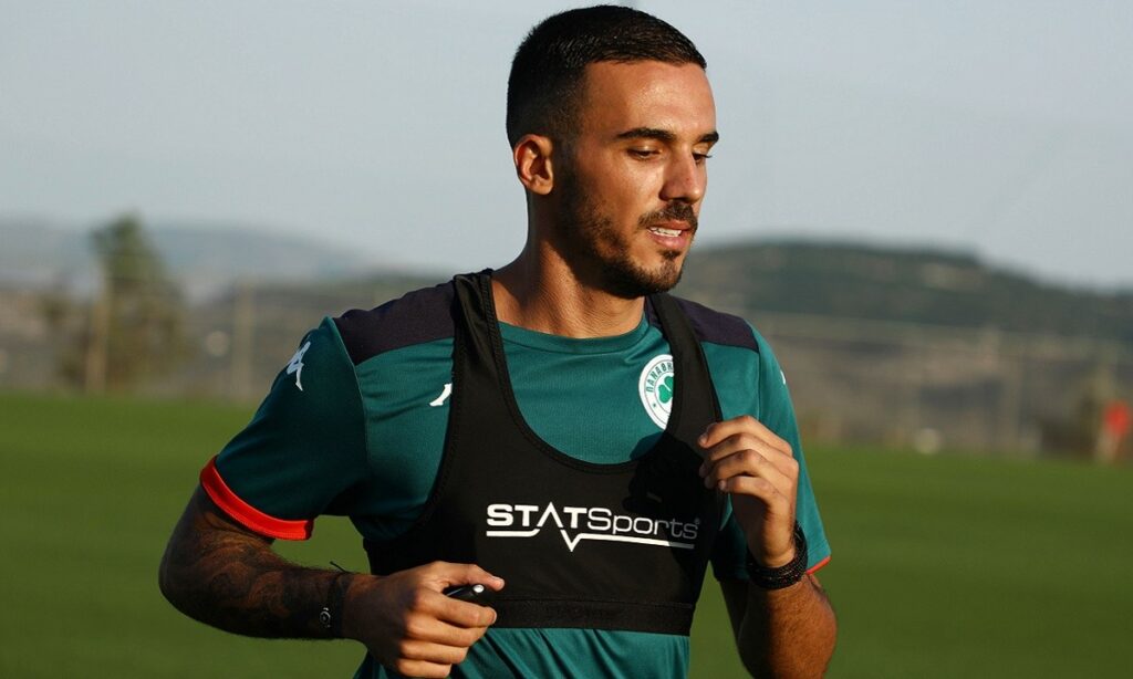 Εκεί υπογράφει ο Κουρμπέλης!