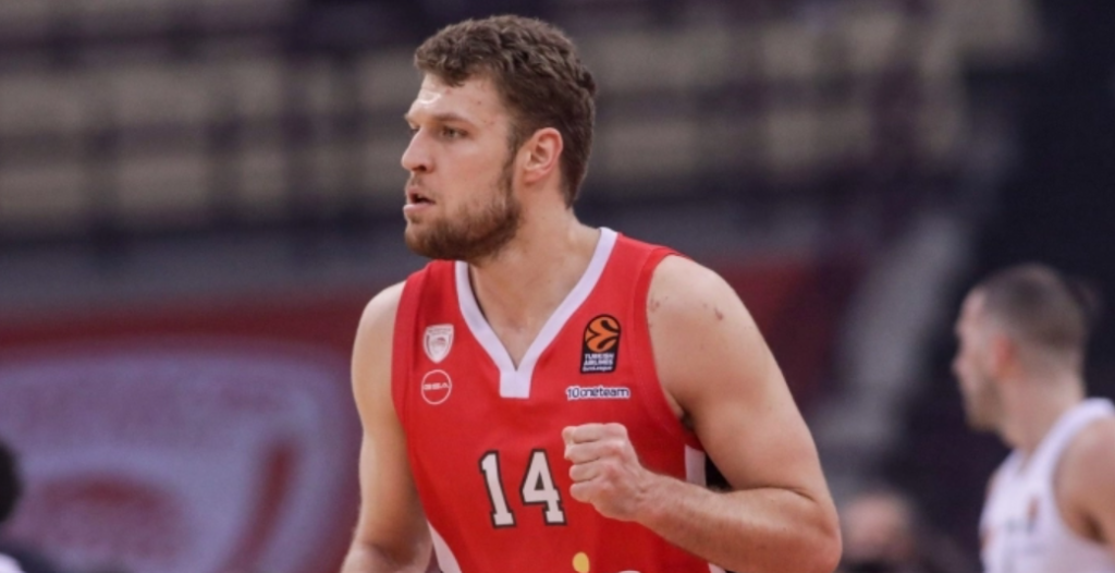 Με Matchcombo για την τριάδα