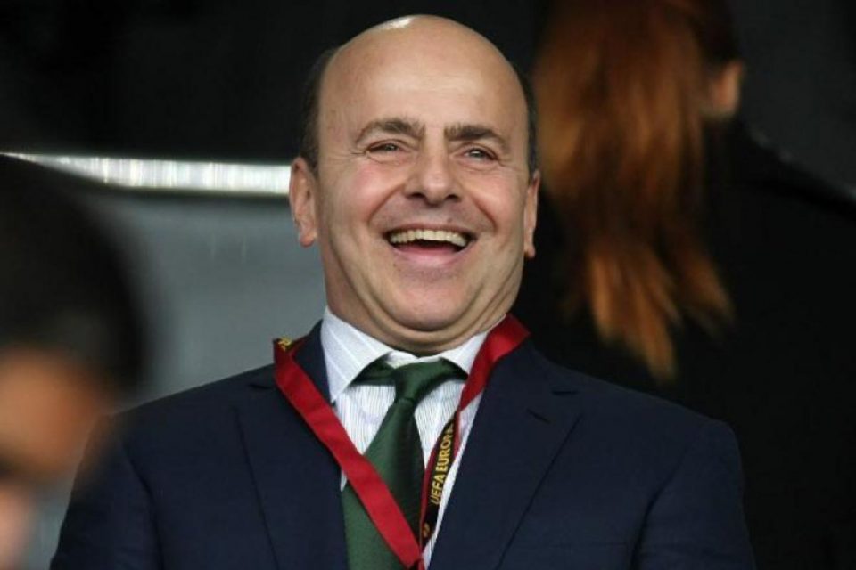 Τινάζει την μπάνκα ο Αλαφούζος