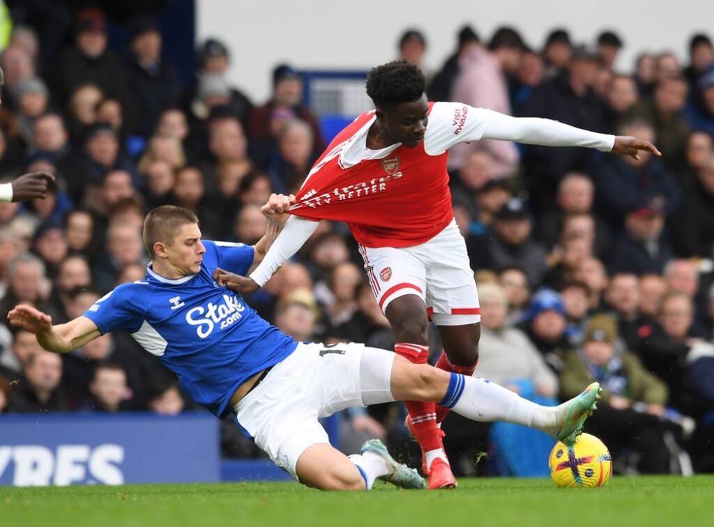 Άρσεναλ - Έβερτον Προγνωστικά: «Αίμα κι άμμος» με κάρτα στο 3.10