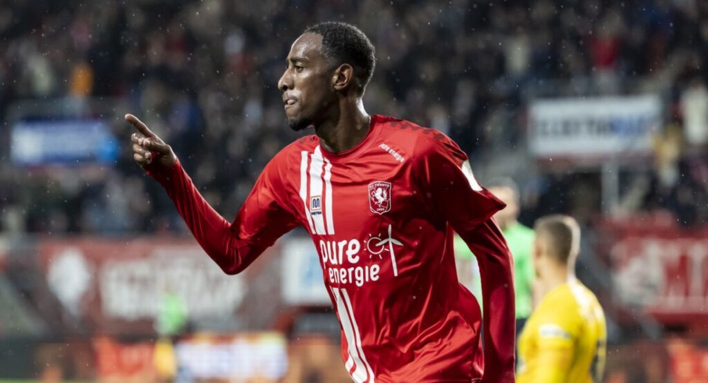 Ολλανδός διεθνής μπακ στο στόχαστρο της ΑΕΚ