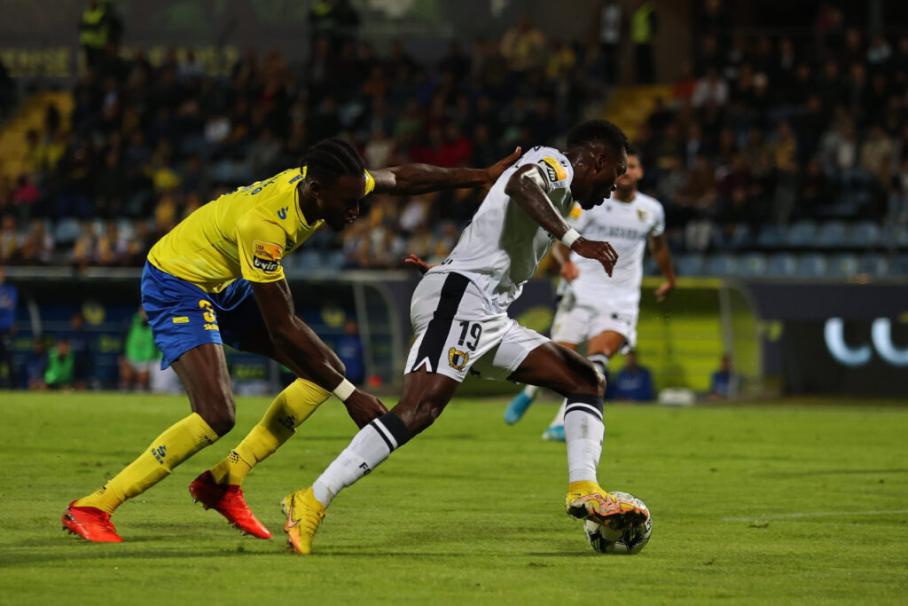 Τσάβες - Φαμαλικάο Προγνωστικά: Αναμέτρηση με παραδοσιακό... «ξύλο»