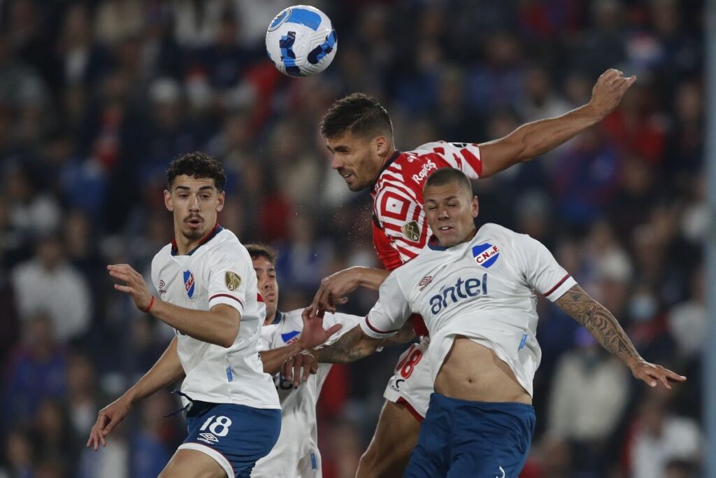 Με «οδηγό» το α' μεταξύ τους