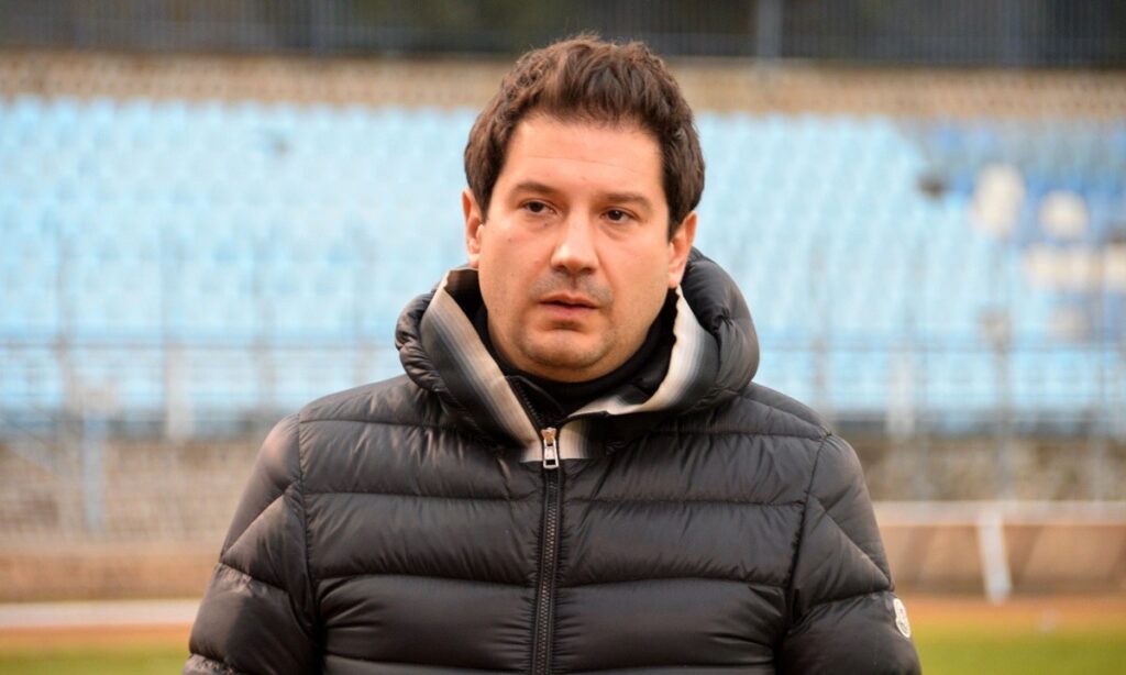 Γιαννίκης: Βρείτε μου 8άρι