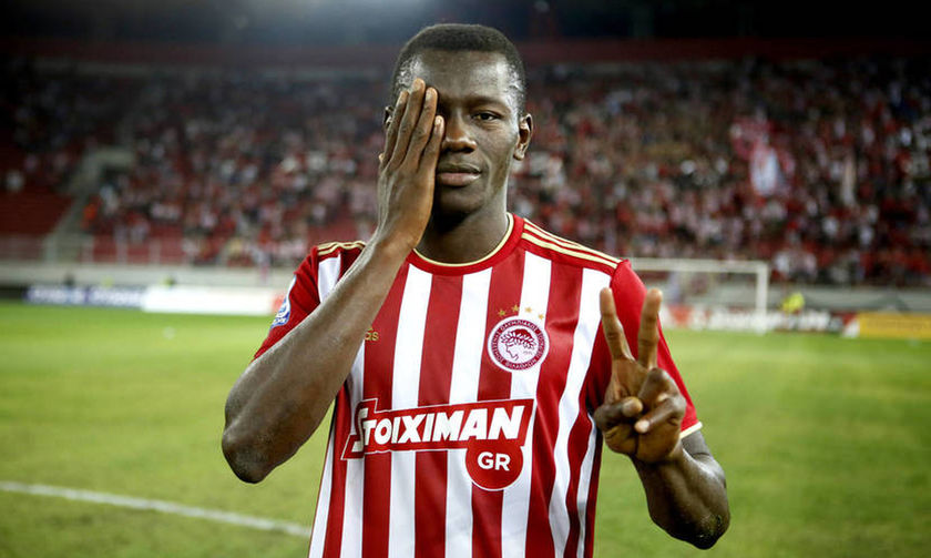 Πόσο πουλάει τον Καμαρά ο Ολυμπιακός