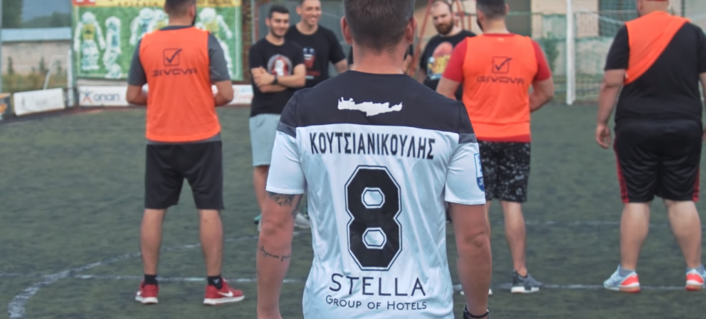 Το επικό βίντεο των Unboxholics με τον Βασίλη Κουτσιανικούλη (vid)