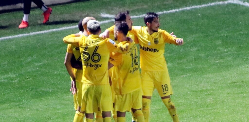 Οι ομοφωνίες βγάζουν τα δυνατά σημεία της ημέρας (4/1)