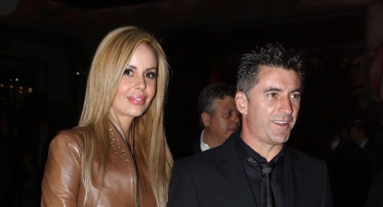 Απίστευτο κορμί η Ιωάννα Λίλη στα 50 - Δείτε τη στην παραλία (ΦΩΤΟ)