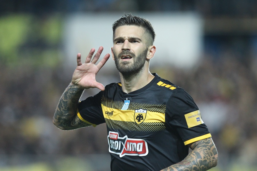 Τρελό σενάριο για Λιβάγια!