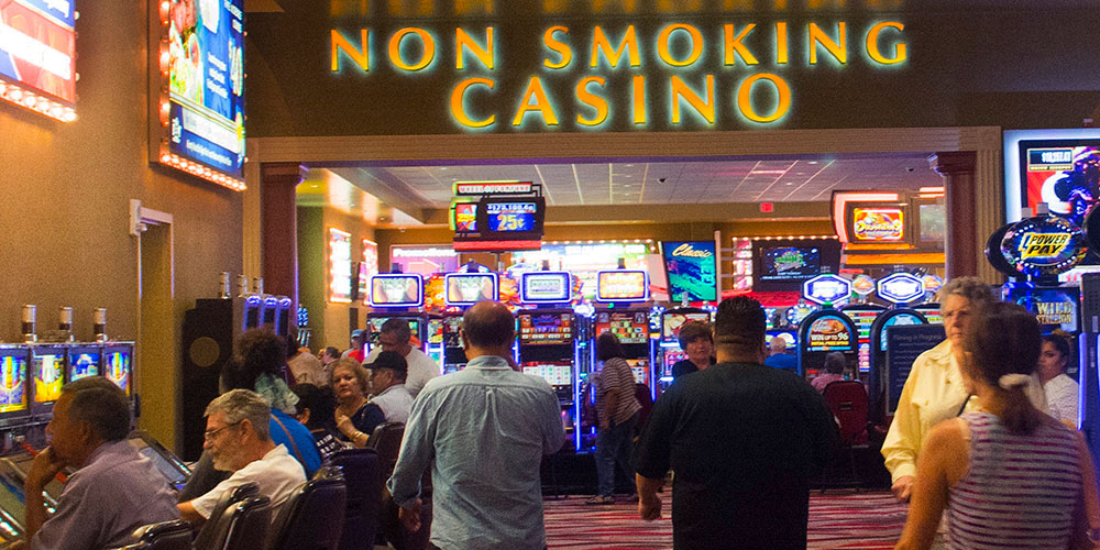 Tο ΣτΕ ακύρωσε υπουργική απόφαση: Κάπνισμα τέλος στα ελληνικά καζίνο