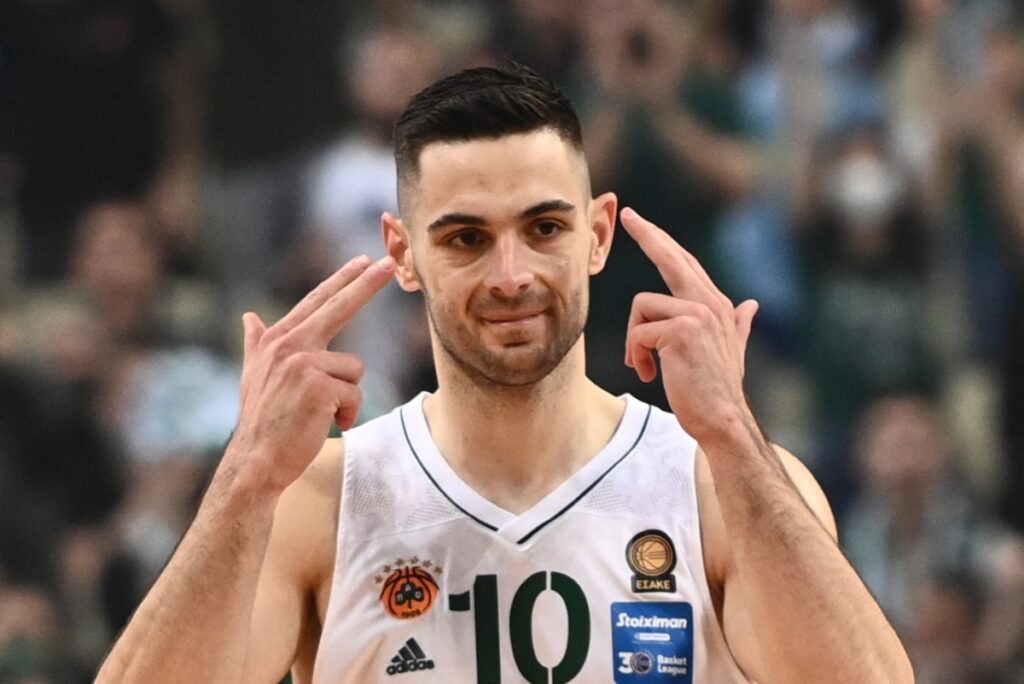 Βόμβα με Παπαπέτρου!