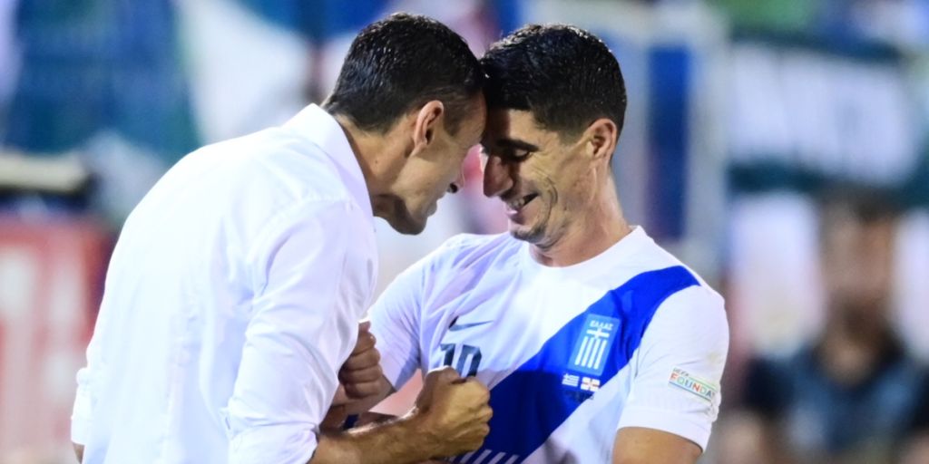 Απίστευτα πράγματα στην Εθνική Ελλάδος μετά το σάλο με τις κάρτες