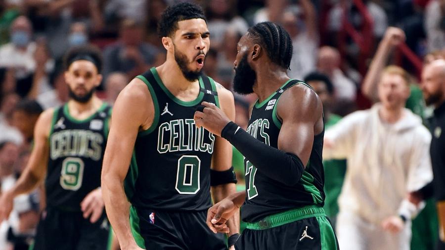 Ένα βήμα πριν τον τελικό οι Σέλτικς