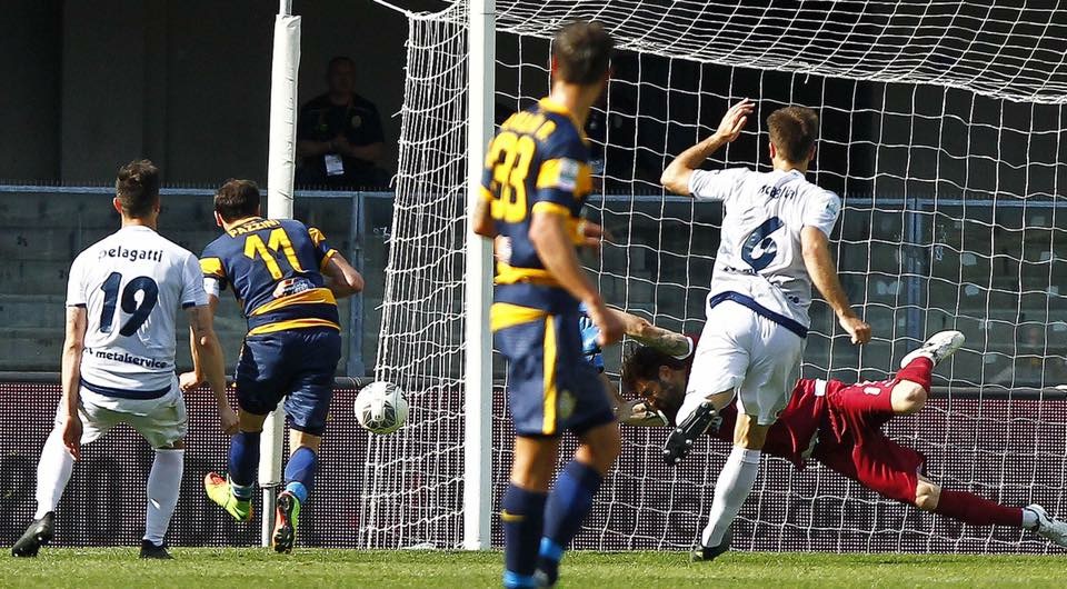 Βγαίνει η τρίτη ομάδα της Serie A (vid)