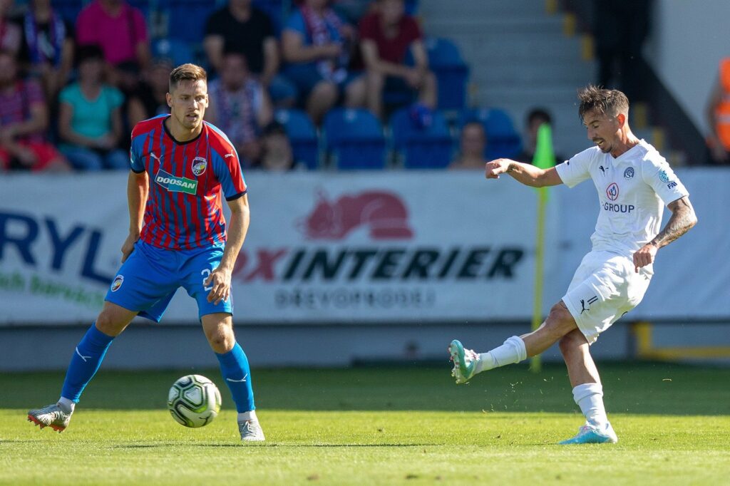 Προγνωστικά Πλζεν - Ελσίνκι: Κάρτες με 1.75 στην Τσεχία