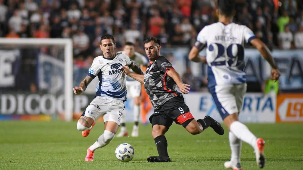 Πρώιμες μάχες επιβίωσης