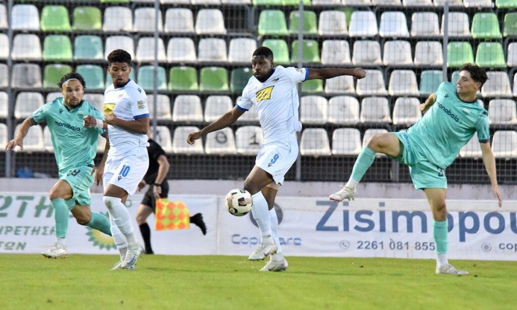 Με το βλέμμα στο «Αθανάσιος Διάκος»