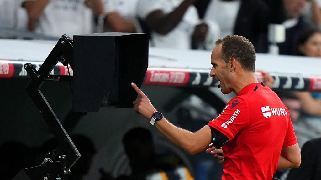 Ο αλαλαγμός για ένα κόρνερ