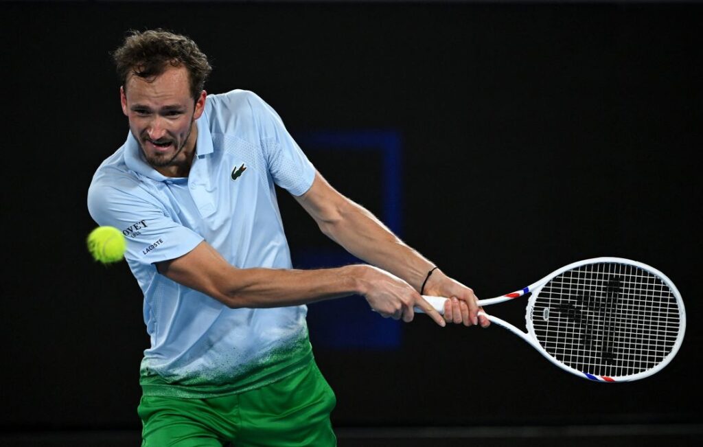 Φις – Μεντβέντεφ προγνωστικά