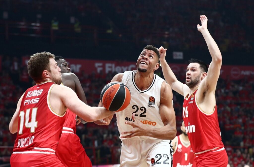 Novibet: Ξανά κυρίαρχος ο Ολυμπιακός με ενισχυμένες αποδόσεις και ειδικά στοιχήματα!