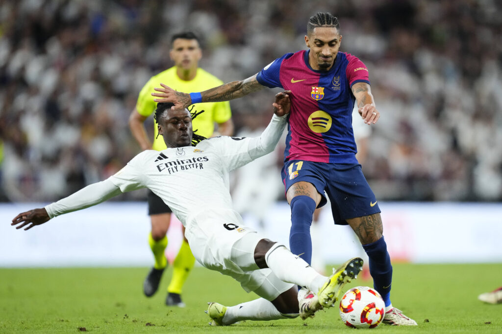 Novibet: Υπερθέαμα το Σάββατο με ντέρμπι και ενισχυμένες αποδόσεις!