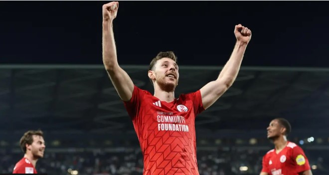 Αουτσάιντερ με ισχυρό κίνητρο...