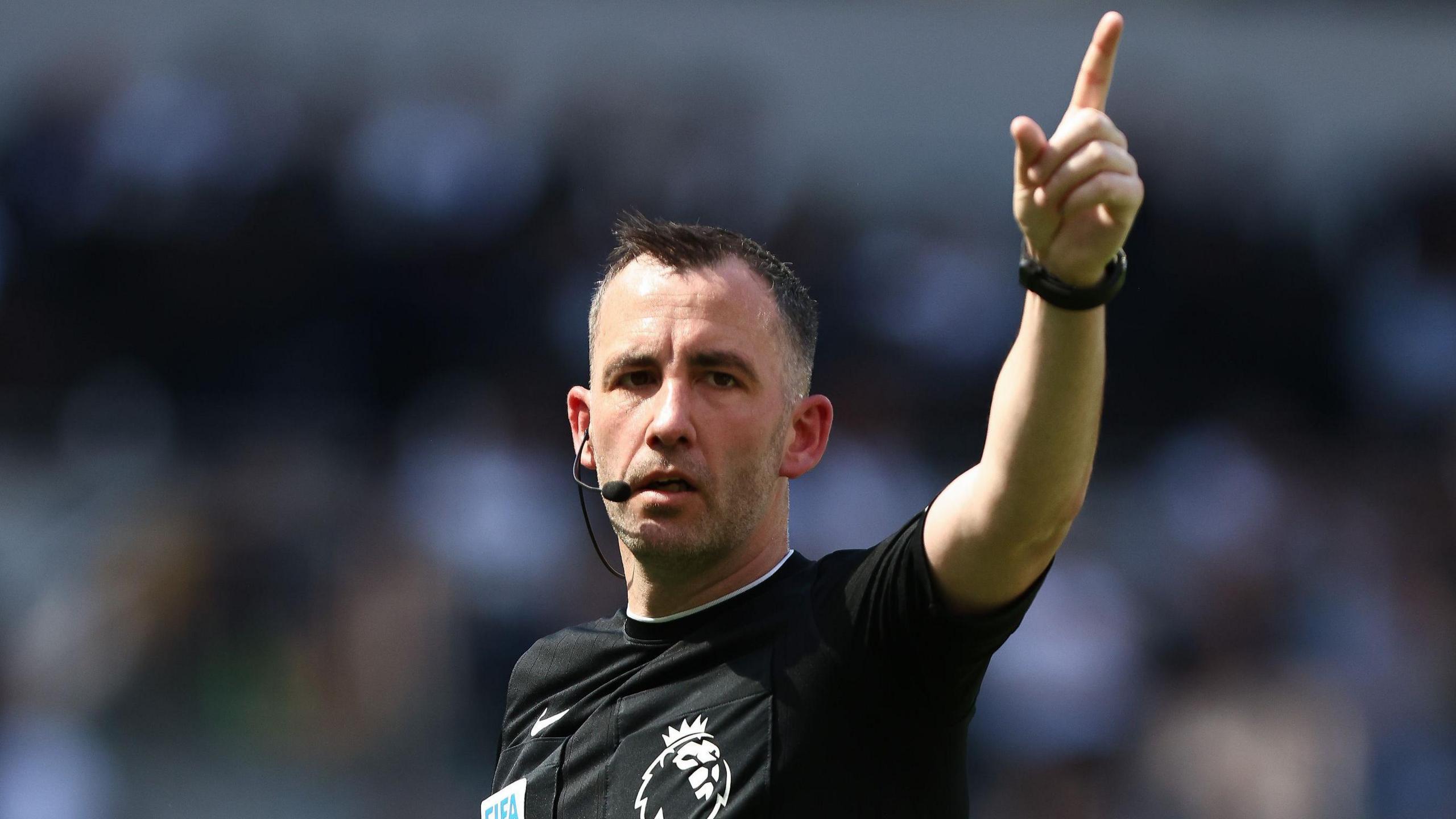 διαιτητης σεφιλντ σαντερλαντ