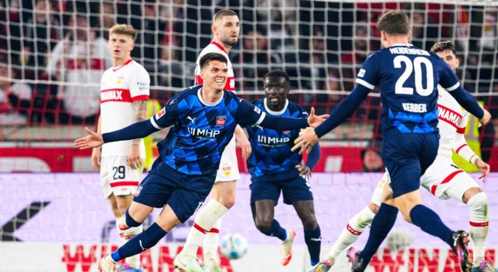 Φαβορί εκτός λογικής