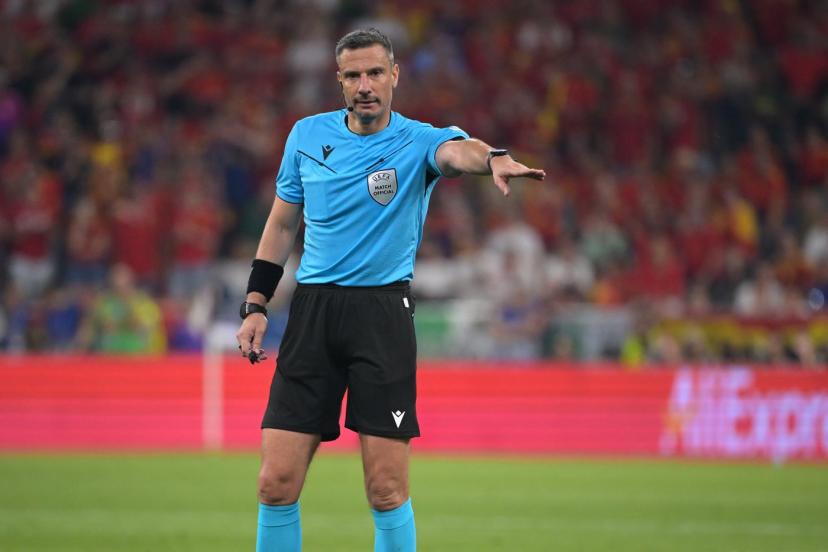 Διαιτητής στο Γερμανία - Πορτογαλία