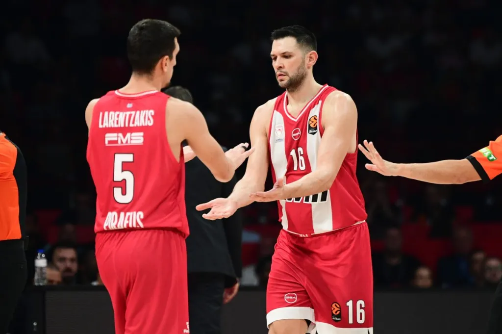 Ερυθρός Αστέρας - Ολυμπιακός προγνωστικά