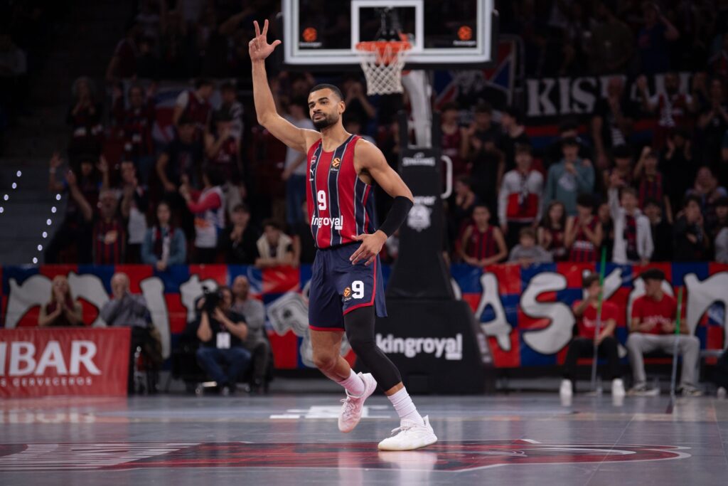 Με τις έδρες σε τρία μέτωπα