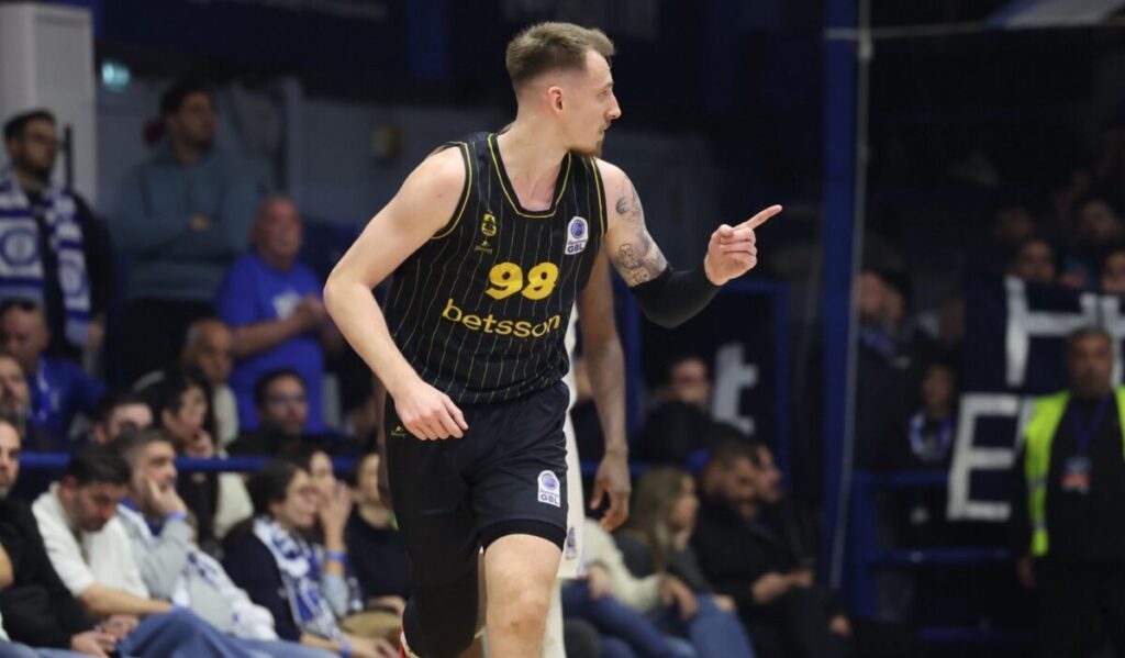 Με το Over σε τρία μέτωπα