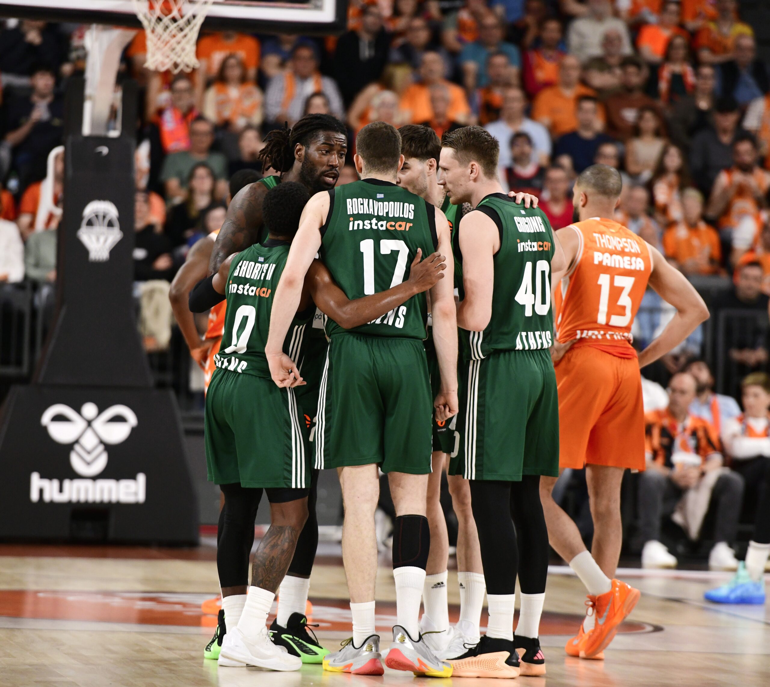 Novibet: Για το 2 στα 2 οι ελληνικές ομάδες στα Playoffs με ειδικά στοιχήματα! image