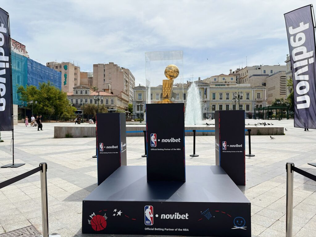 Το “3on3 Road to Glory” της Novibet φέρνει τη μαγεία του NBA με το Larry O’Brien Trophy σε Αθήνα, Πειραιά και Θεσσαλονίκη
