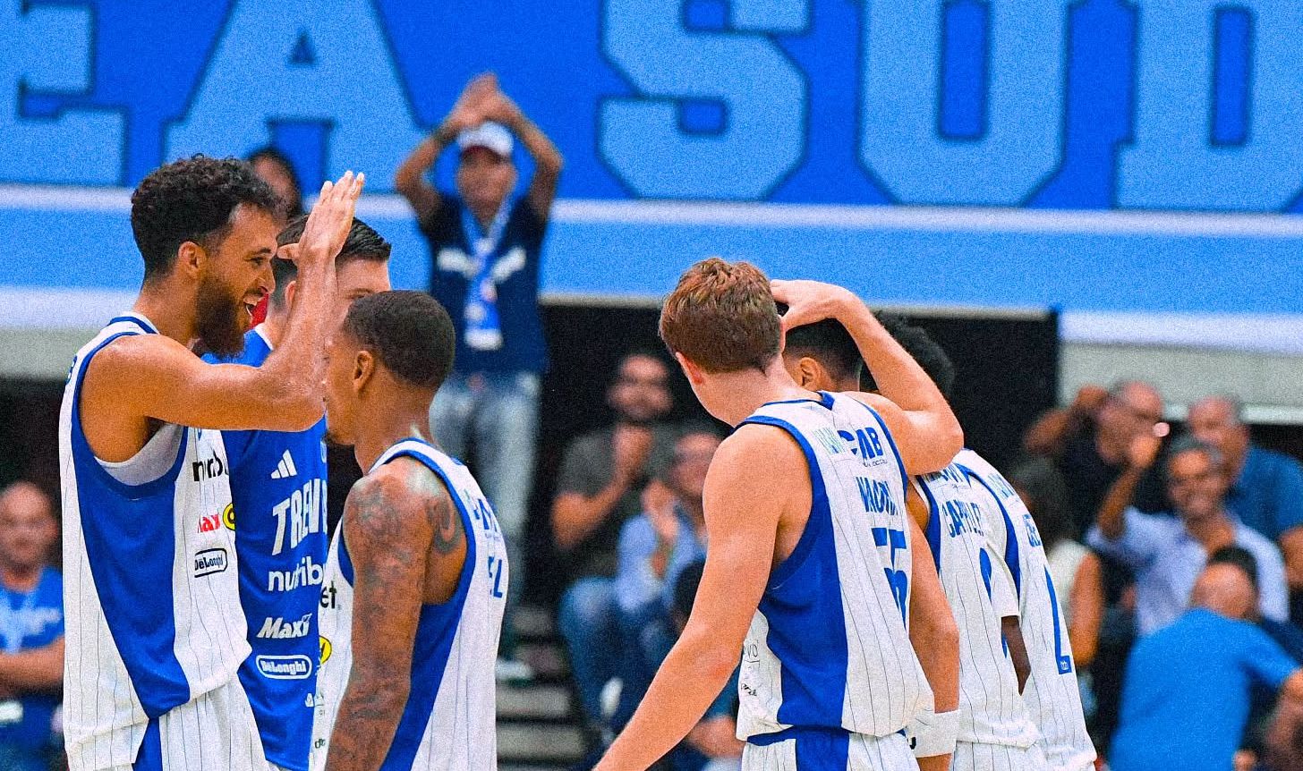 Στην έδρα της έχει τον τρόπο image